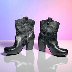 NEW Vince Camuto Black Calf Hair Ankle Boots Size 9